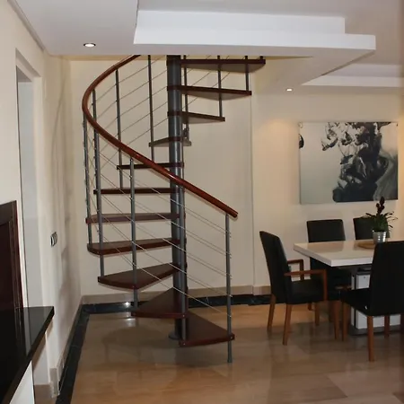 116 - Penthouse With Private Pool Near *